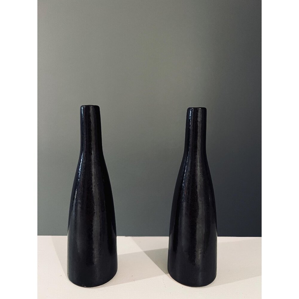 Thin Black Ceramic Bud Vase – 8" Glossy Textured Single Stem | Modern Minimalist